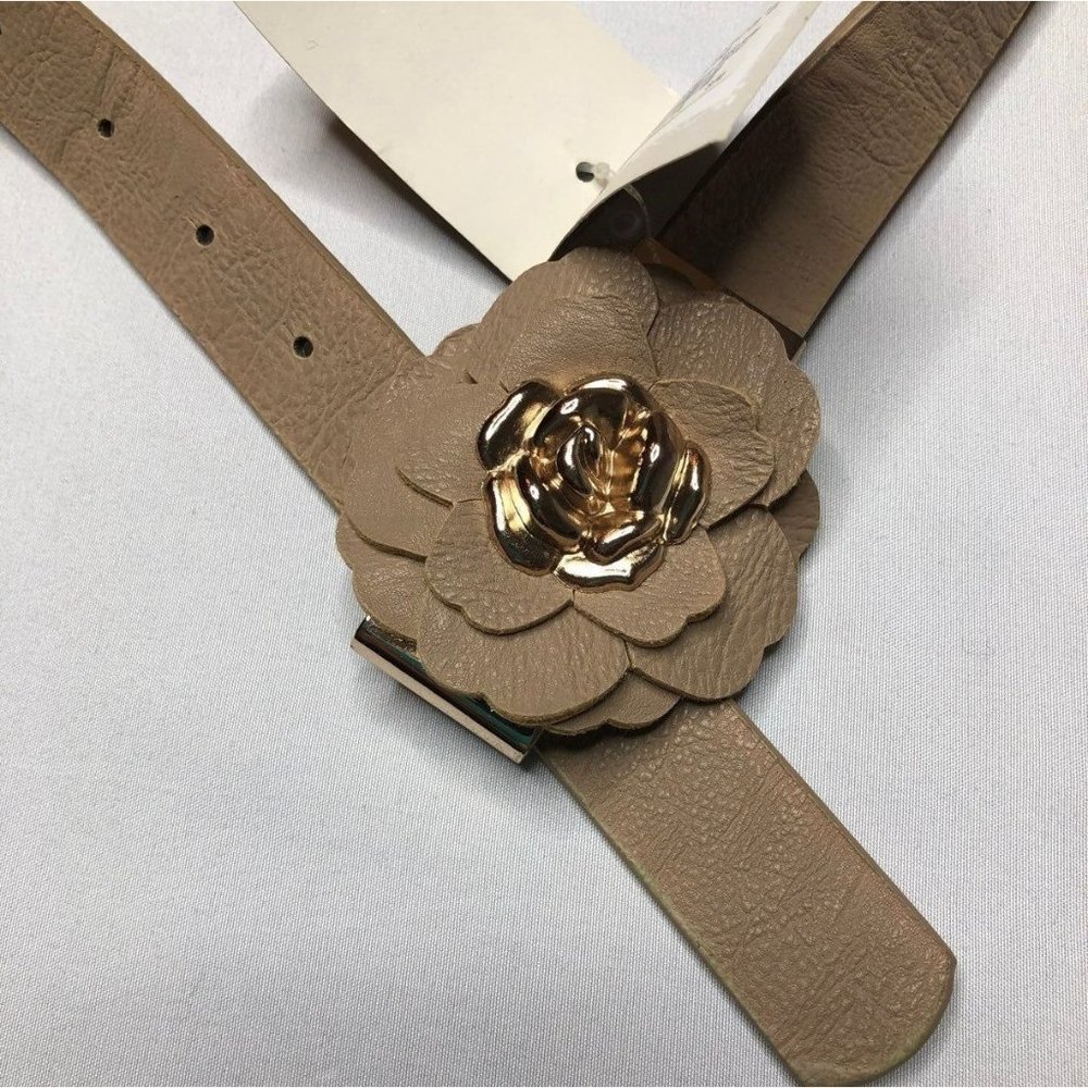 Francescas Womens Brown Belt LOT 2: Woven Oval Buckle, Skinny Flower Front S/M - Picture 5 of 8